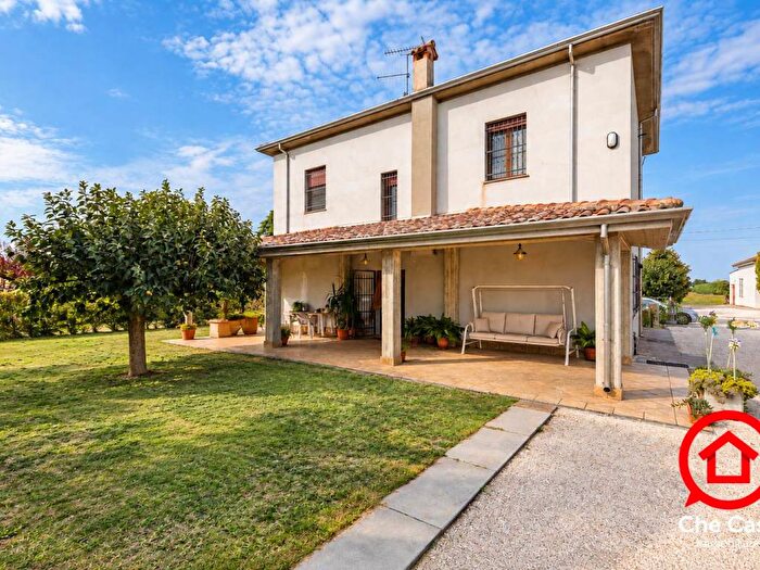 Casa con 6 locali in vendita in Via Montaletto, Martorano Ronta, Cesena