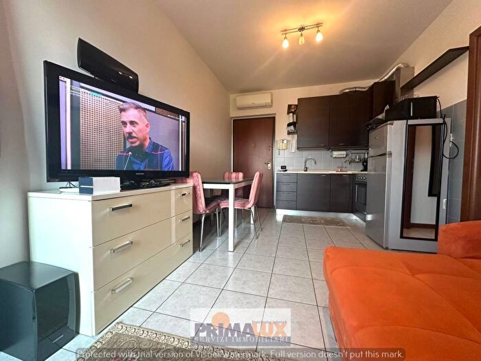 Appartamento monolocale in affitto in Via San Carlo Borromeo, Cesano Maderno