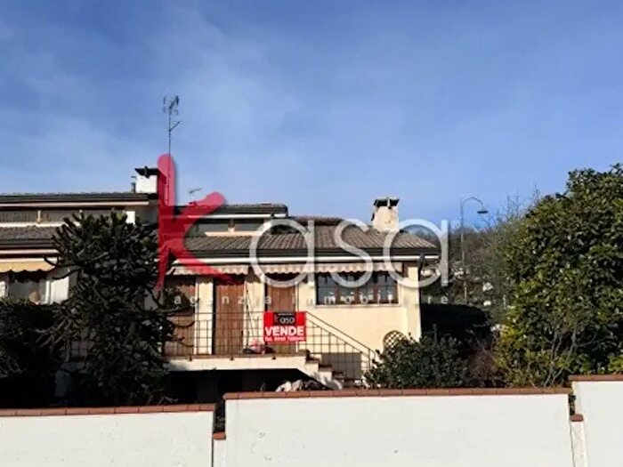 Casa con 6 locali in vendita in Montebello Vicentino