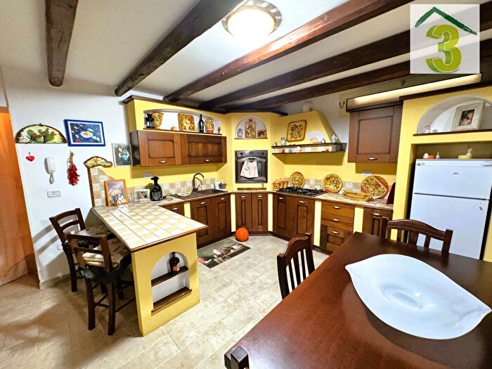 Case in Vendita e in Affitto - 2