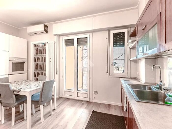 Appartamento bilocale in vendita in Viale Edoardo Jenner, Milano