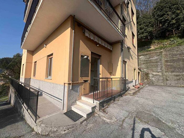 Appartamento con 5 locali in affitto in VIA CAMPODONICO, Bolzaneto, Genova