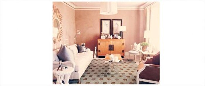 Appartamento con 6 locali in vendita in Via Gran Sasso dItalia, Reggio Emilia