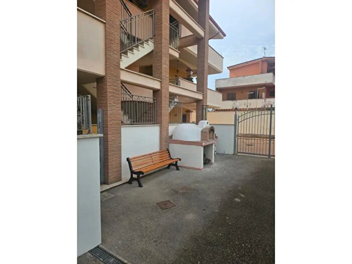 Appartamento trilocale in vendita in Via Agrigento, Ardea