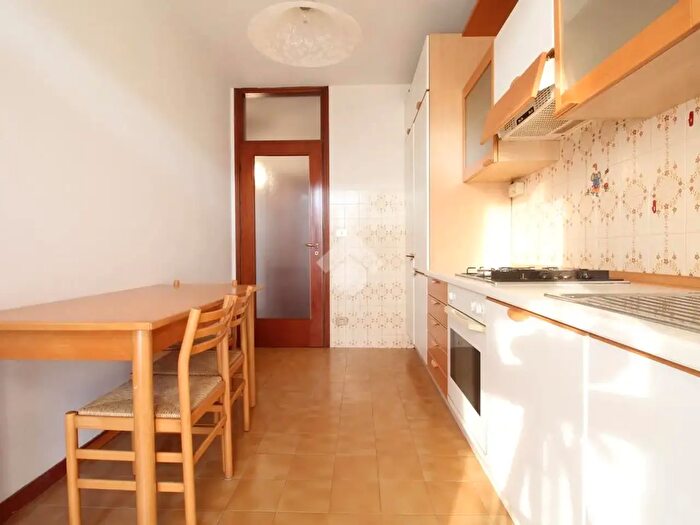 Appartamento trilocale in vendita in Via Piazza dArmi, Udine