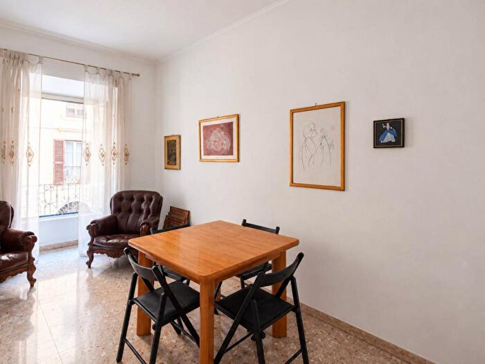 Appartamento trilocale in affitto in Via Natale del Grande, Trastevere, Roma