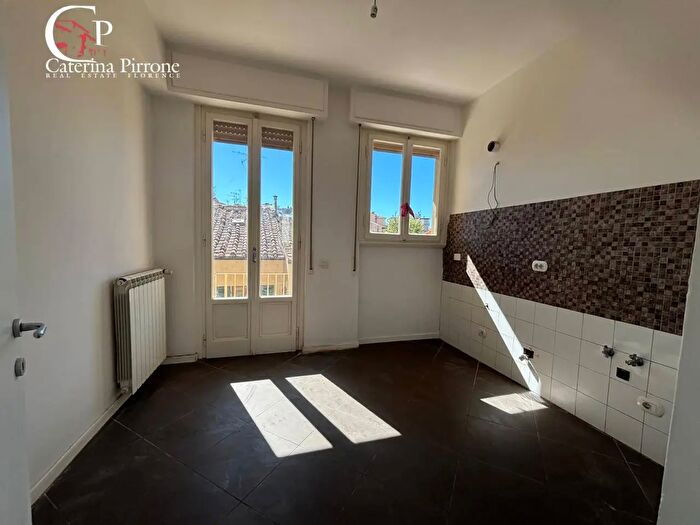 Appartamento quadrilocale in vendita in Via Vincenzo Gioberti, Firenze