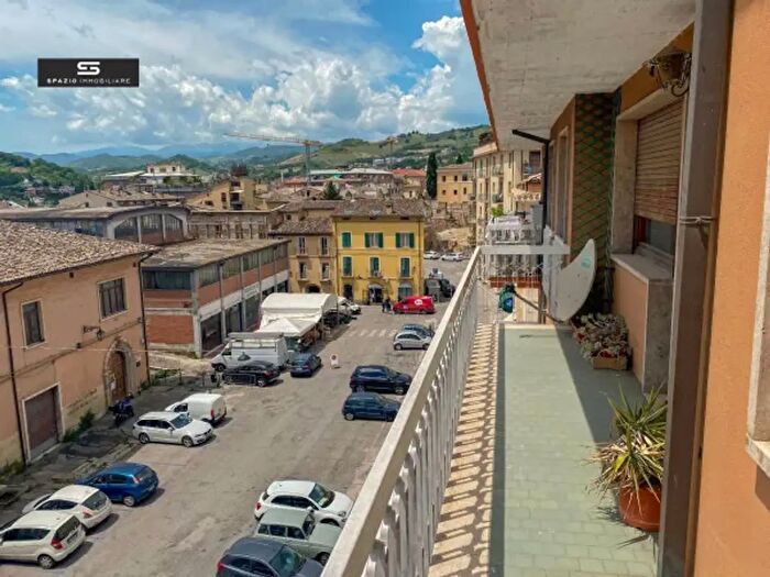 Appartamento quadrilocale in affitto in Piazza Giuseppe Verdi, Teramo