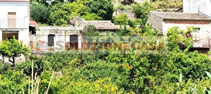 Casa quadrilocale in vendita in Via Pacino I, Nizza Di Sicilia