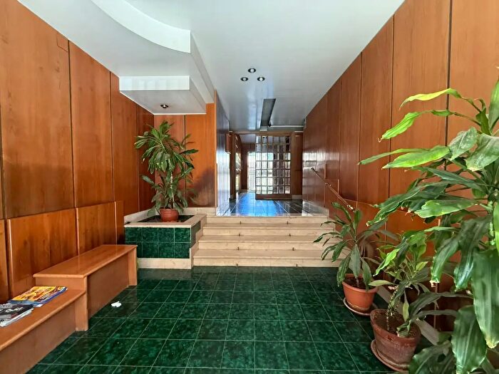 Appartamento con 5 locali in vendita in Via Sampolo, Palermo