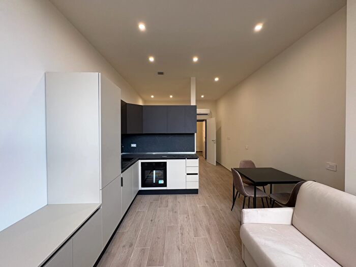 Appartamento monolocale in vendita in Viale Enrico Forlanini, Milano