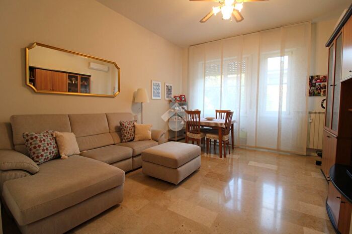 Appartamento trilocale in vendita in Via S Giovanni Bosco, Rho