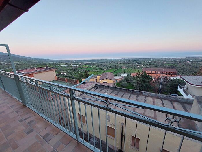 Appartamento con 7 locali in vendita in Via Nazario Sauro, Villapiana