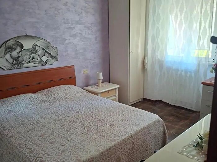 Appartamento trilocale in vendita in Luni