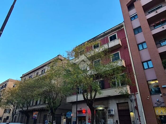 Appartamento trilocale in affitto in Via Mario Rapisardi, Palermo