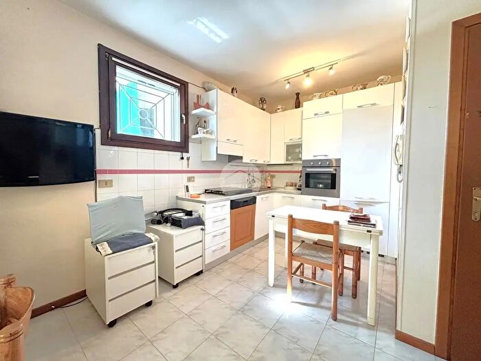 Appartamento bilocale in vendita in Via Monsignor Tognana, Quinto Di Treviso