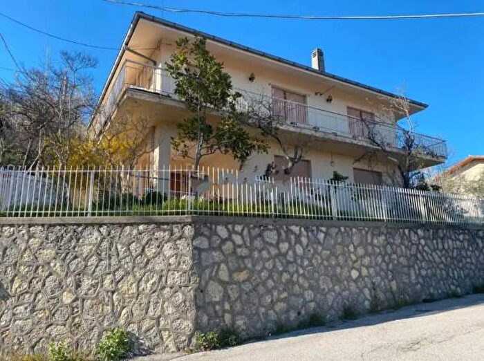 Casa con 6 locali in vendita in Via Caferro, Carpegna