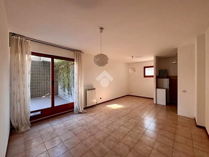 Appartamento bilocale in vendita in Via Fernando Santi, Milano