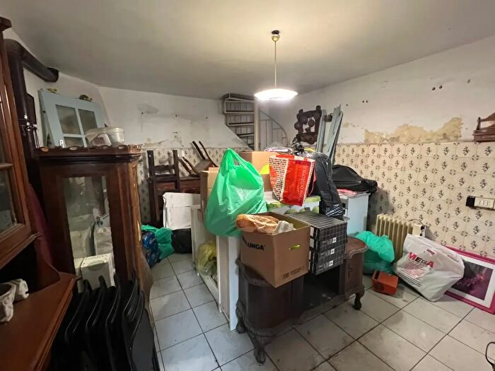Casa con 6 locali in vendita in a Mura della Rinchiostra Nord, Massa