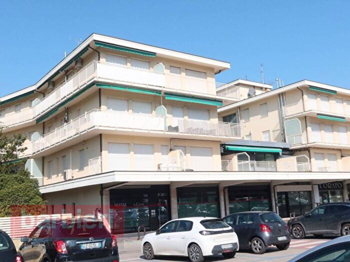 Appartamento quadrilocale in affitto in piazza andrea costa, Centro, Cervia