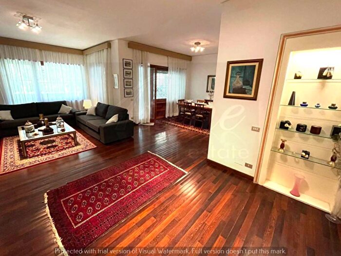 Appartamento con 6 locali in affitto in Via Cassia, Cassia San Godenzo, Roma