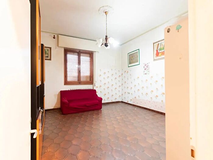 Casa con 5 locali in vendita in Via dei Bassi, Signa