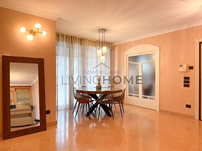 Appartamento con 6 locali in vendita in Via Auriga, Rimini