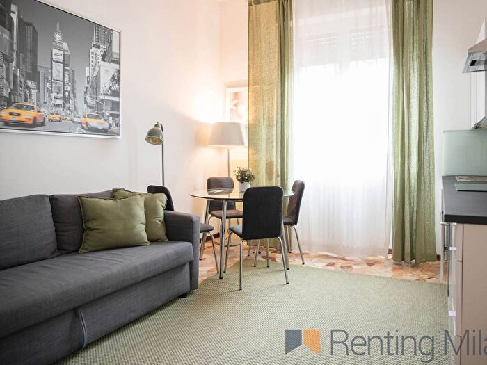 Appartamento bilocale in affitto in Via Disciplini, Carrobbio, Milano