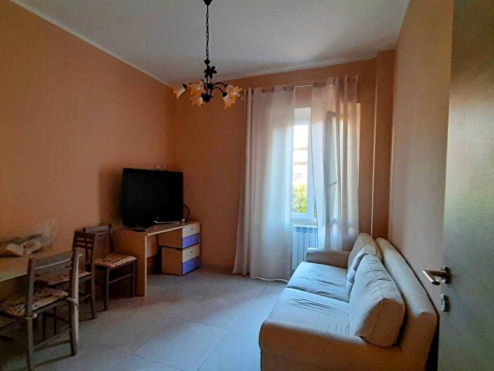 Appartamento bilocale in affitto in Via Livorno, Centro, Ladispoli