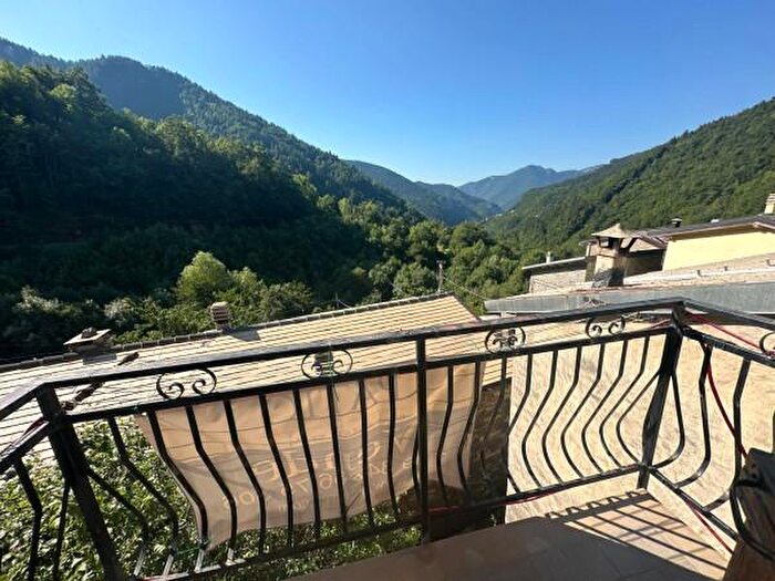 Casa trilocale in vendita in Via Rippa, Triora