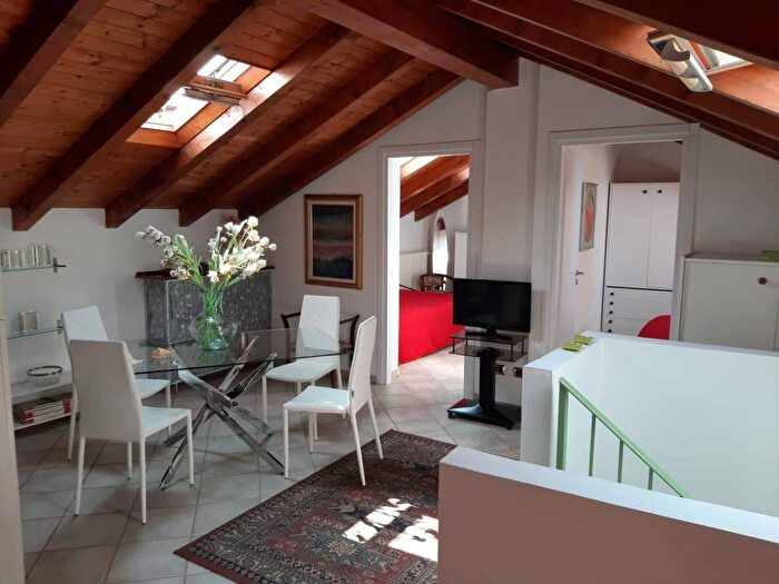 Casa trilocale in affitto in Via Bettolino, Crenna Bettolino, Gallarate
