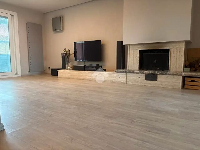 Appartamento trilocale in vendita in Via Giuseppe Verdi, Torbole Casaglia
