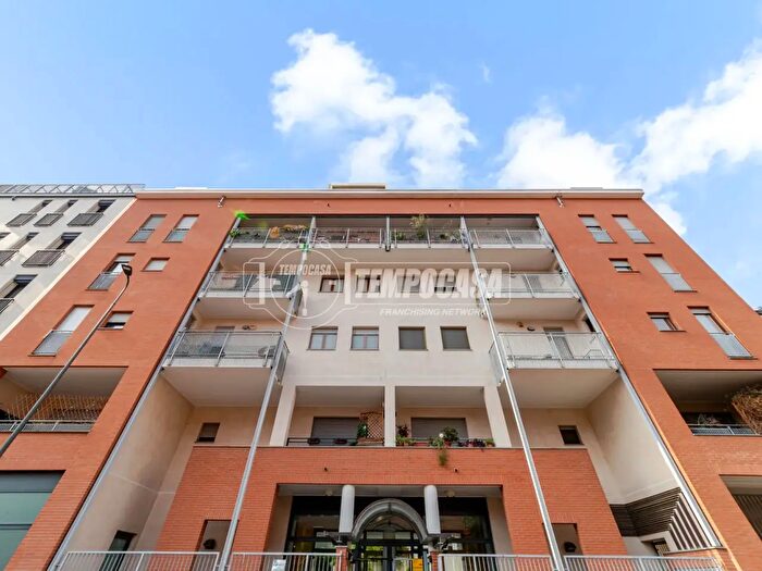 Appartamento bilocale in vendita in Via Brunico, Milano