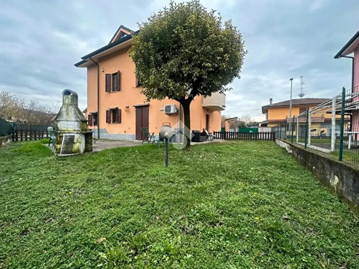 Casa trilocale in vendita in Via Monteverdi, Arzago DAdda