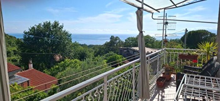 Appartamento con 5 locali in vendita in Via Rione San Nicola, Maratea