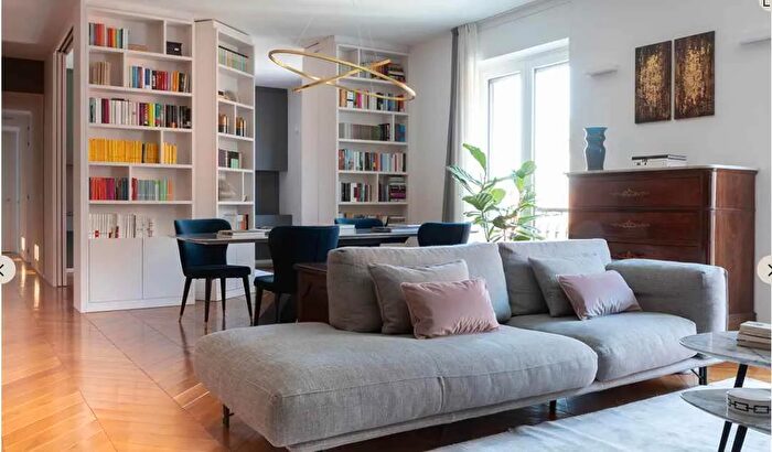 Appartamento con 5 locali in vendita in Firenze, Firenze