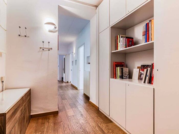 Appartamento trilocale in affitto in Via Lepontina, Farini, Milano