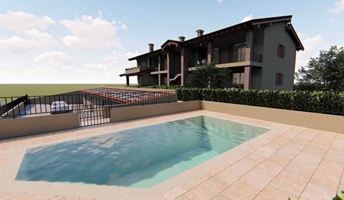 Appartamento trilocale in vendita in Desenzano Del Garda