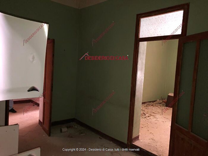 Casa con 6 locali in vendita in Via Pietro Sbacchi Cinisi Pa Italia, Cinisi