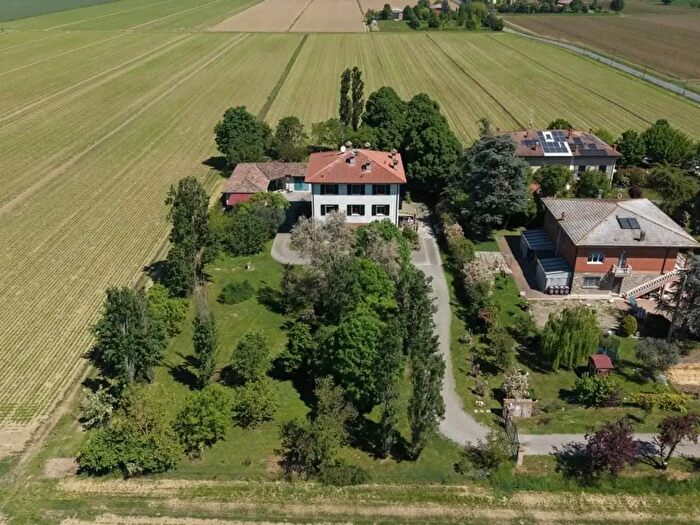 Appartamento con 5 locali in vendita in Via Santa Maria in Duno, Bentivoglio