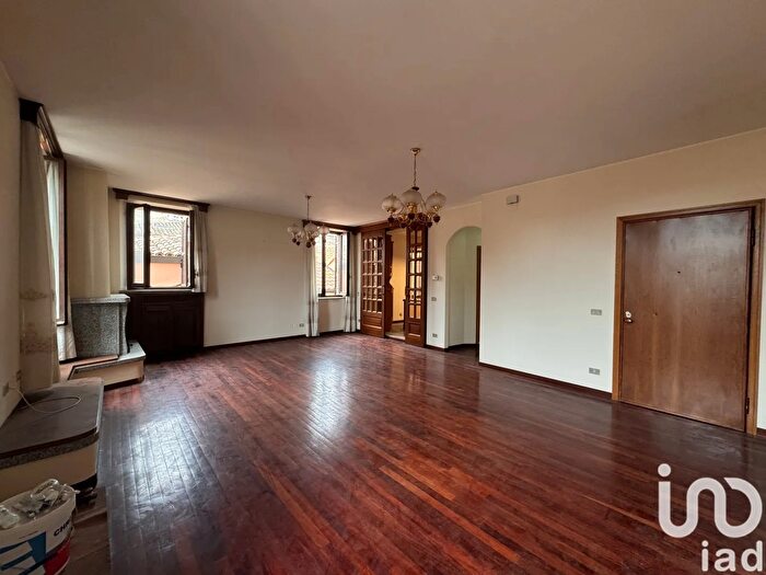 Appartamento con 14 locali in vendita in Via Nolfi, Fano