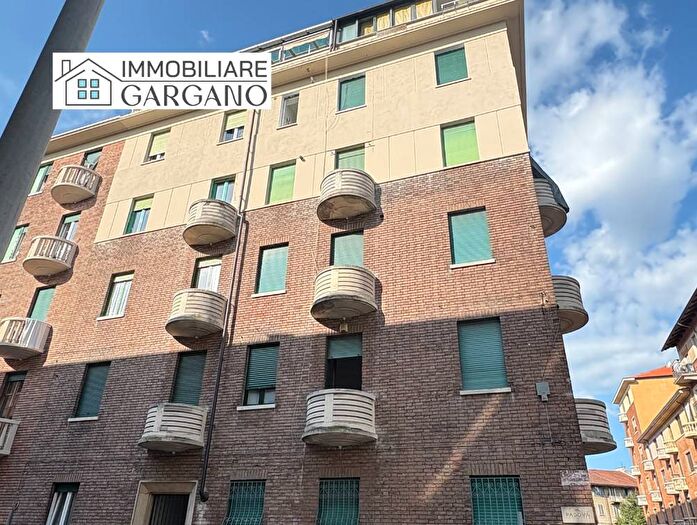 Appartamento trilocale in affitto in Via Padova, Aurora, Torino