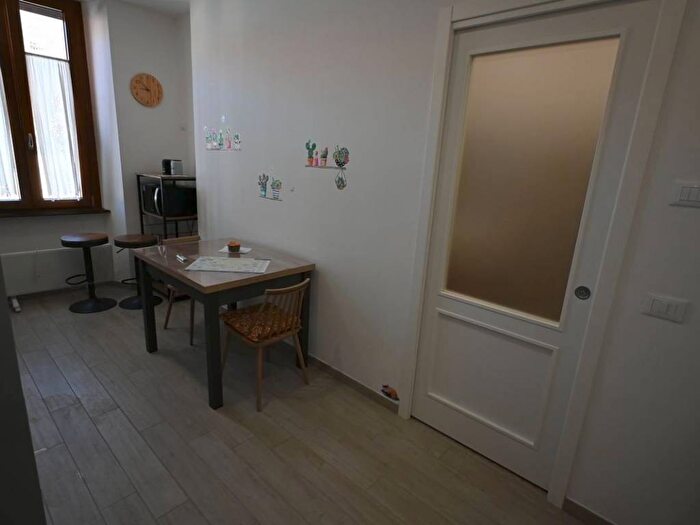 Appartamento bilocale in affitto in Via Ernesto De Angeli, Centro, Omegna