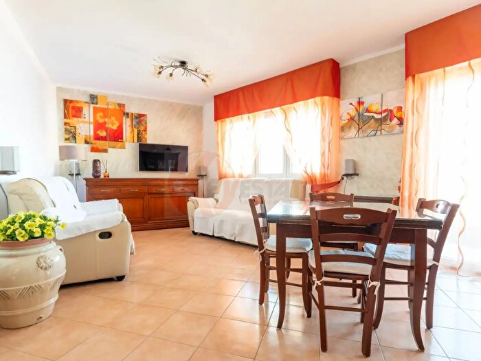 Appartamento trilocale in vendita in Via Libero Grassi, Porto Torres