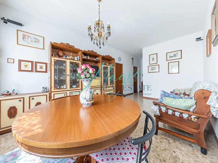 Appartamento bilocale in vendita in Via Santa Marcellina, Milano