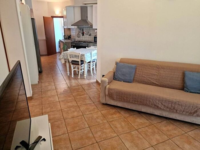 Appartamento quadrilocale in affitto in Via Cadibona, Molise Cuoco, Milano