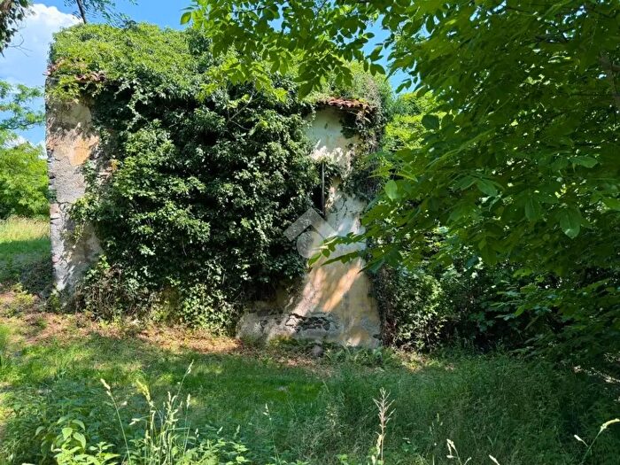 Casa quadrilocale in vendita in Via Costavernese, Colceresa