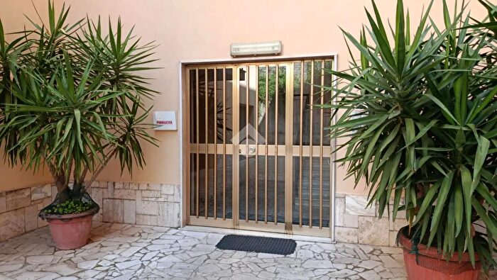 Appartamento trilocale in vendita in Via La Donna, Alatri