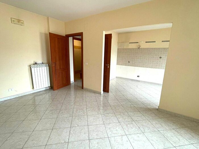 Appartamento trilocale in affitto in Via dell'Oro, Rapisardi, Catania