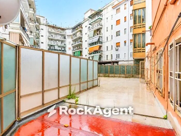 Appartamento con 6 locali in vendita in Via Generale Francesco Pignatelli bis, Napoli